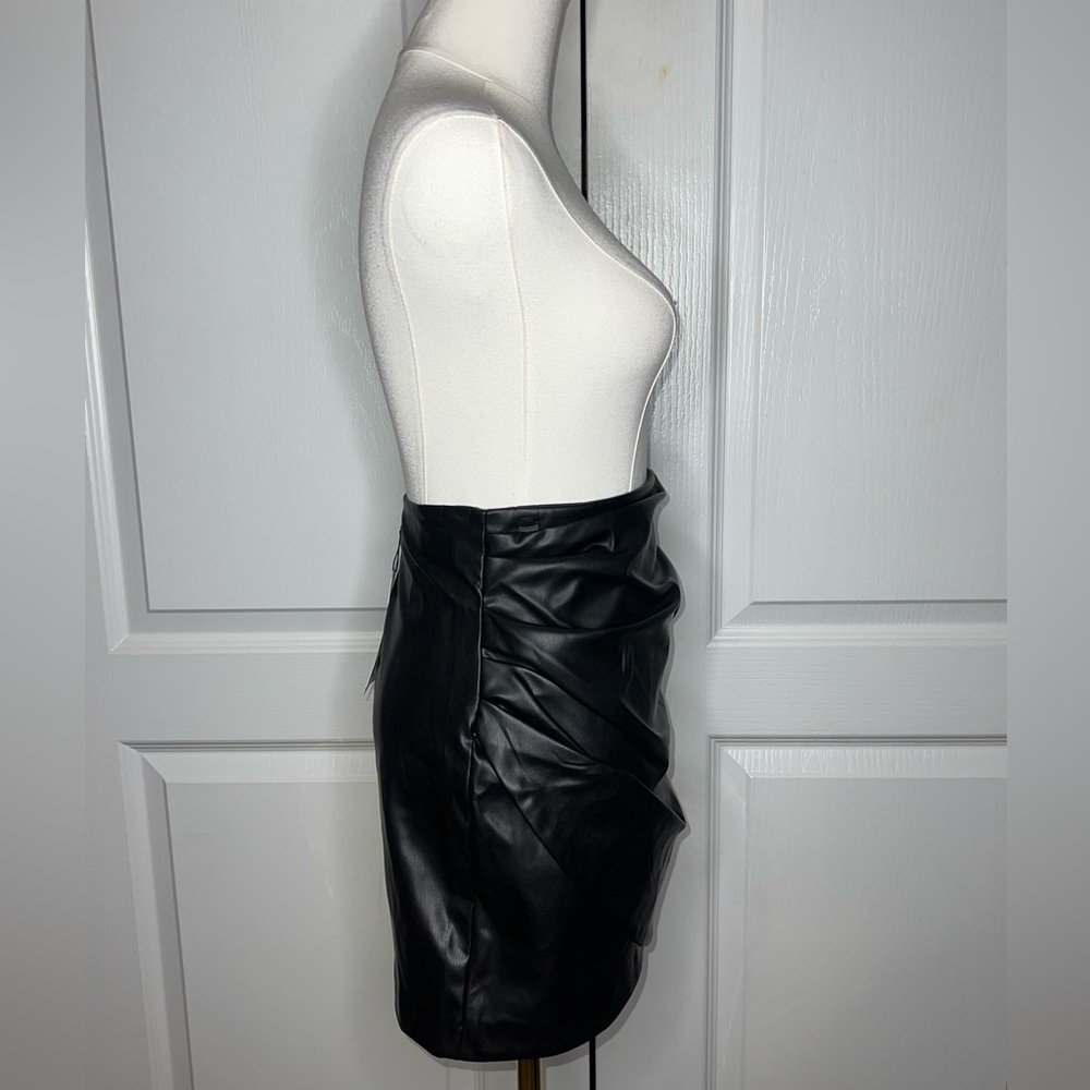 Zara Black Leather Skirt - Picture 3 of 4